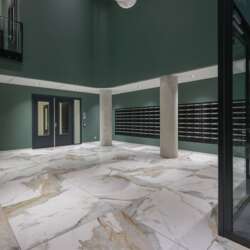 Foto #1 Appartement Bijlmerplein Amsterdam