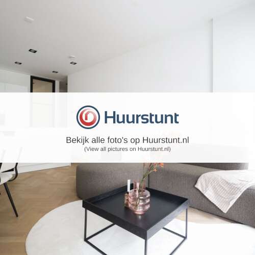 Woning aan de Van Eeghenstraat te Amsterdam