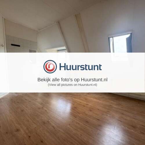 Woning aan de Dirk Huizingastraat te Groningen