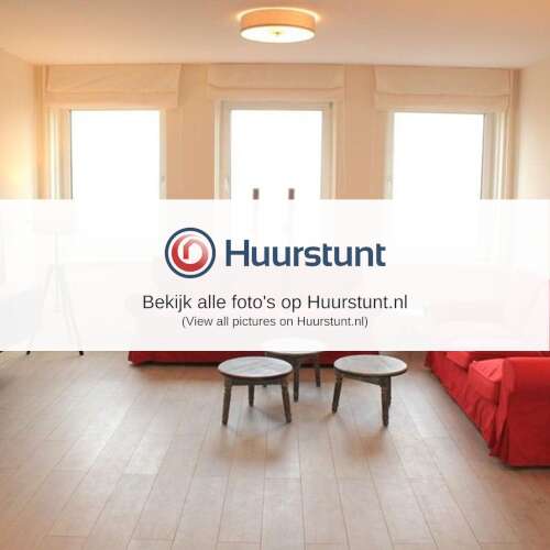 Woning aan de Van Nijenrodeweg te Amsterdam