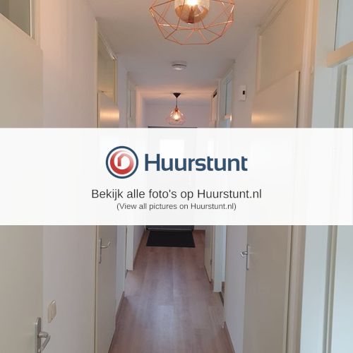 Woning aan de Pieter Calandlaan te Amsterdam