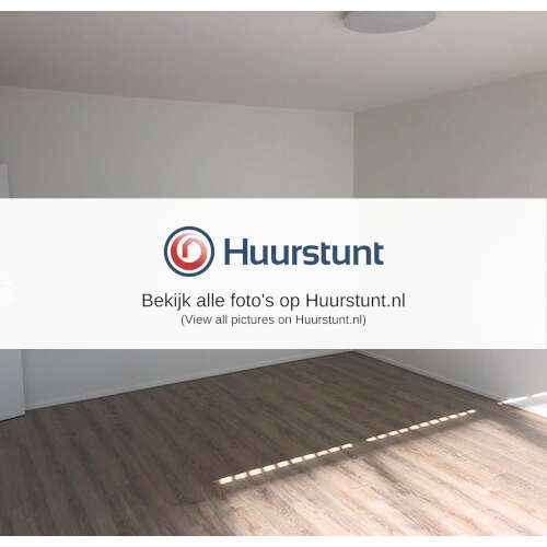 Woning aan de Martini van Geffenstraat te Amsterdam