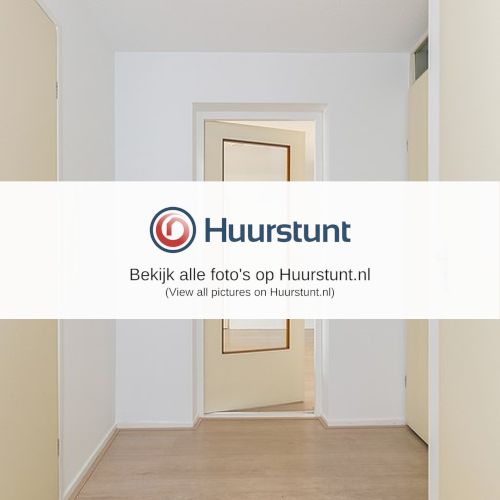 Woning aan de Lederambachtstraat te Amsterdam