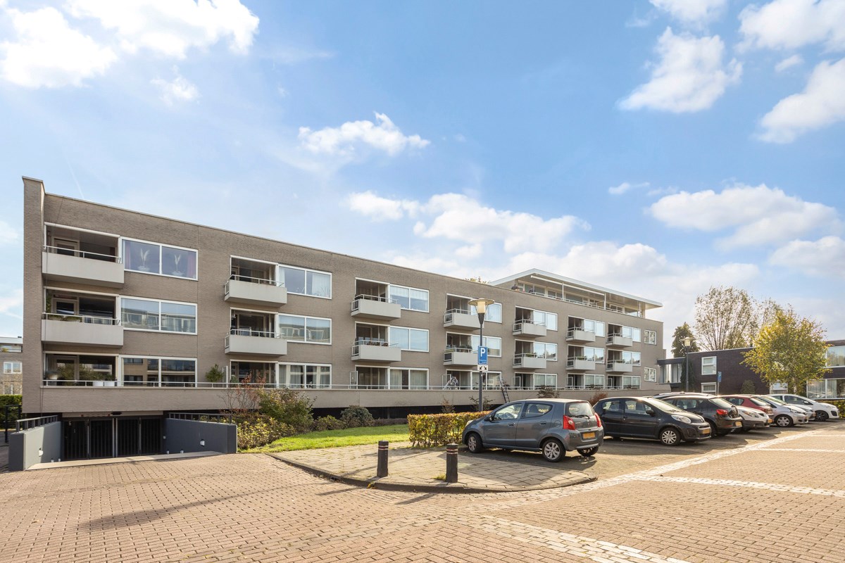 Woning in Waalwijk - Anna van Burenstraat