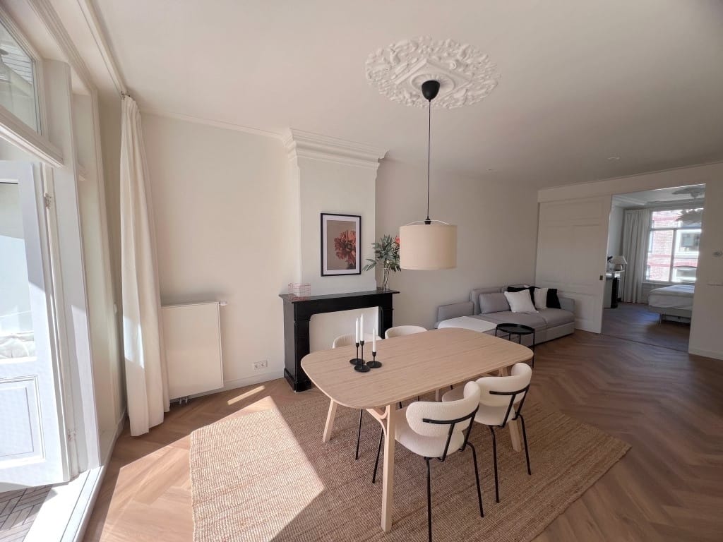 Woning aan de Rustenburgerstraat te Amsterdam