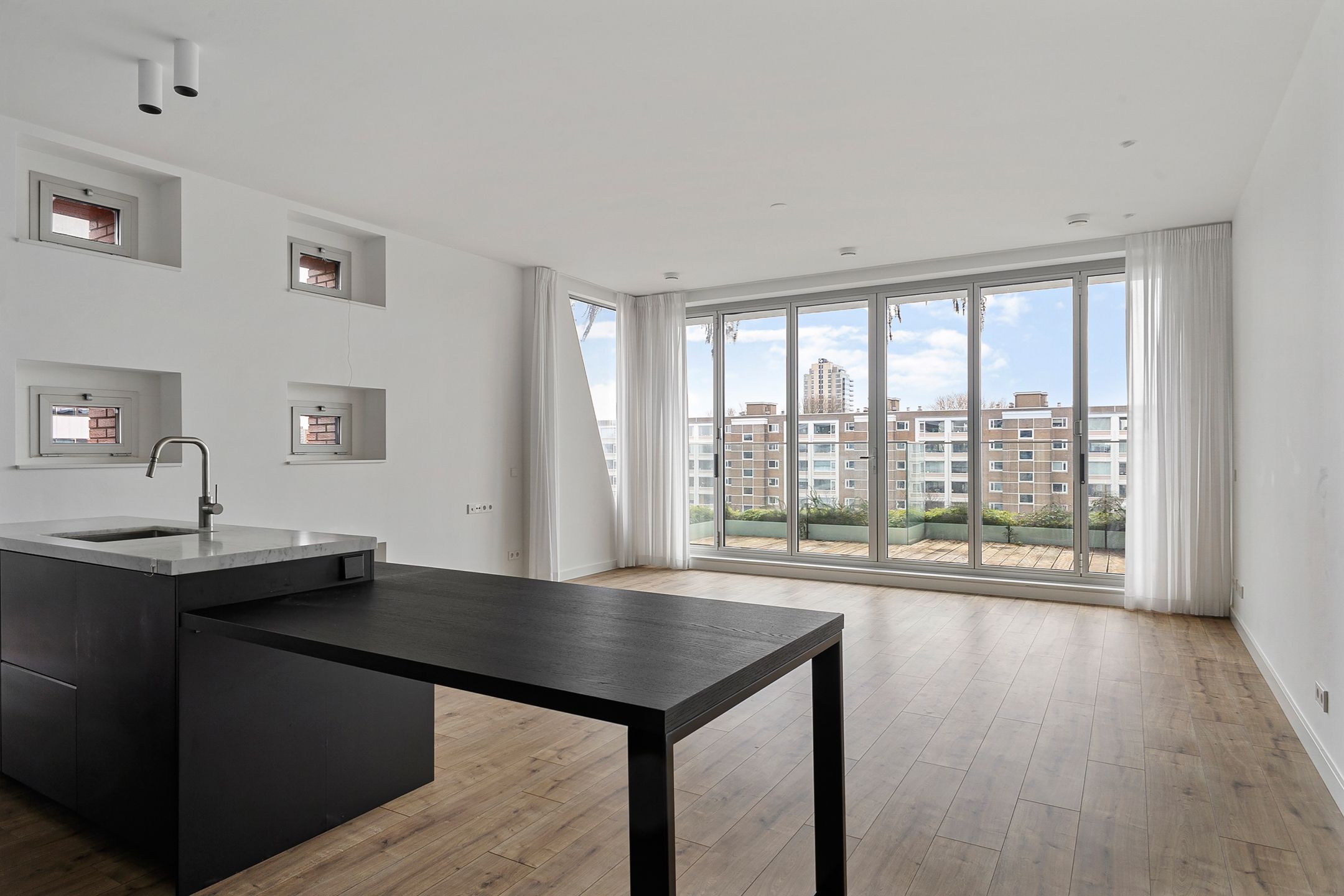 Woning aan de George Gershwinlaan te Amsterdam