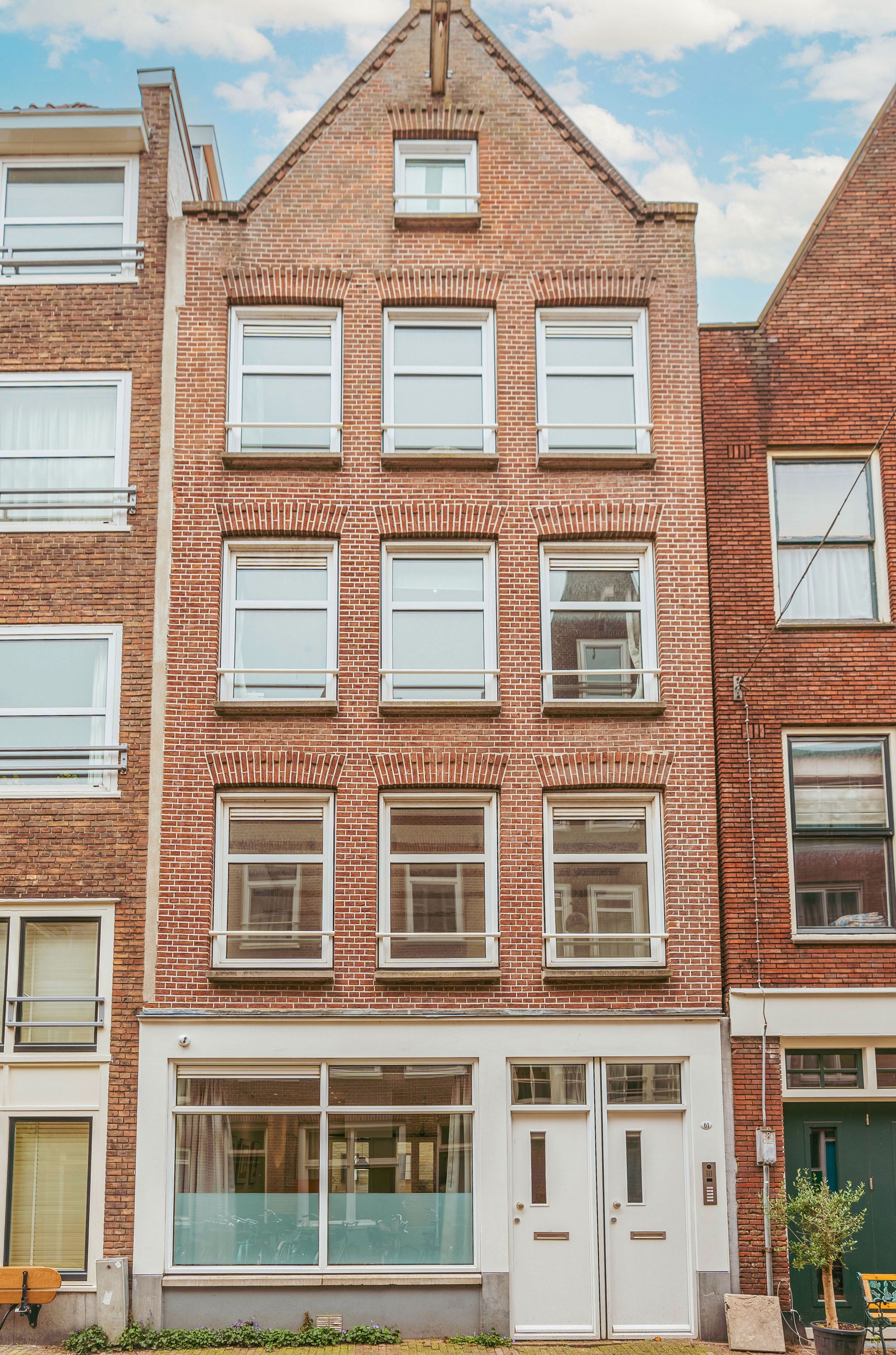 Woning aan de Goudsbloemstraat te Amsterdam