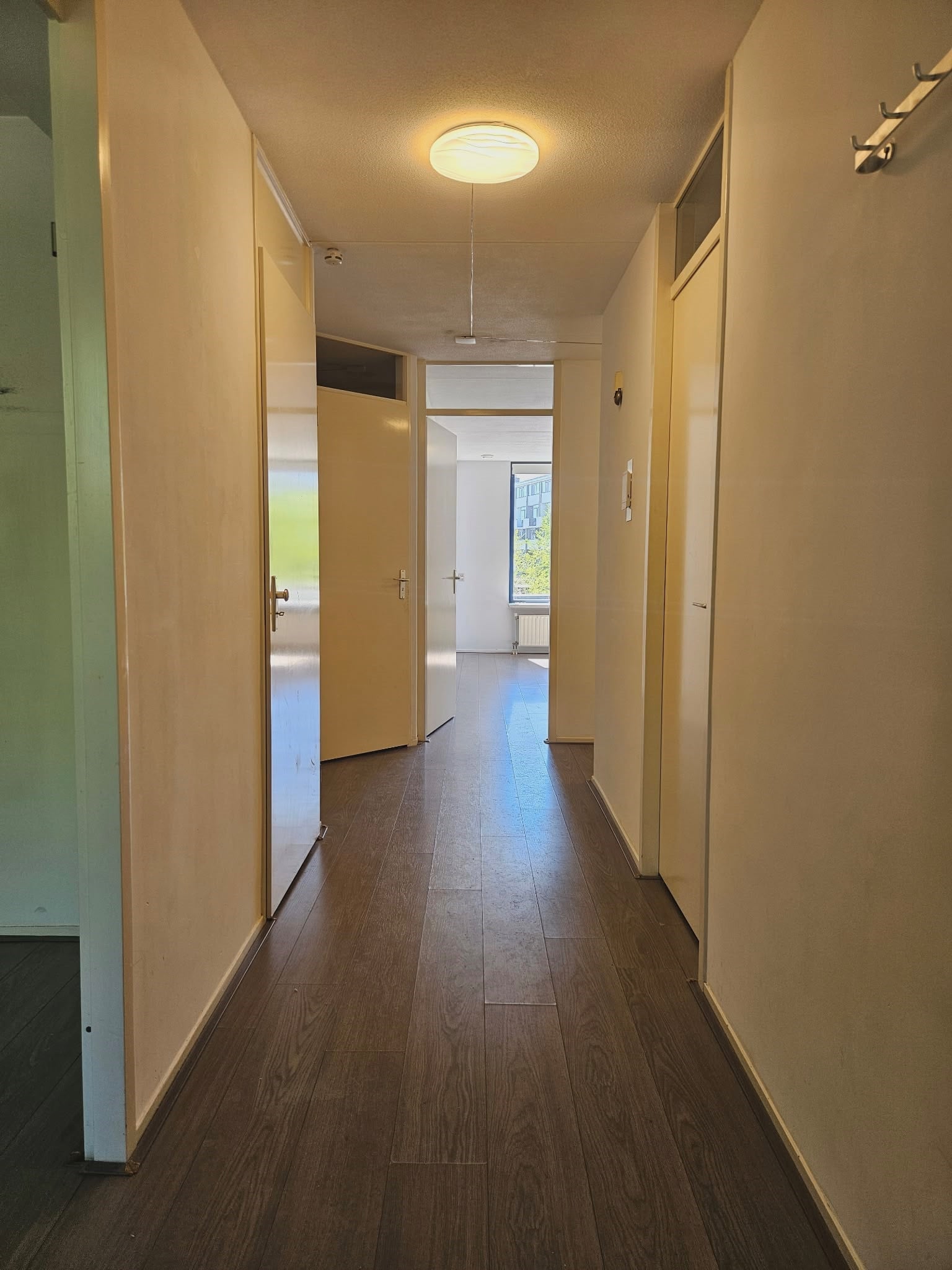Woning aan de Van Ollefenstraat te Amsterdam