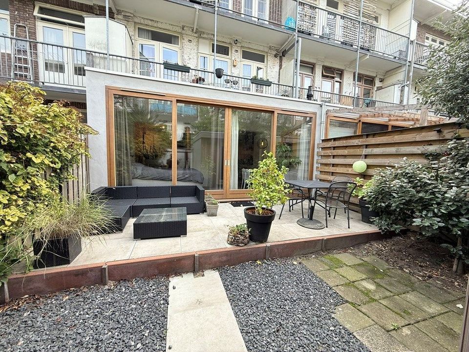 Woning aan de Boterdiepstraat te Amsterdam