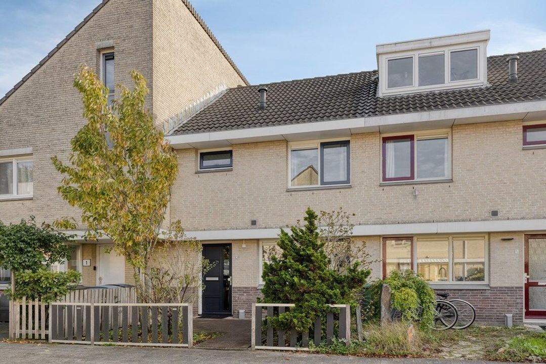 Woning aan de Herman de Manlaan te Amstelveen