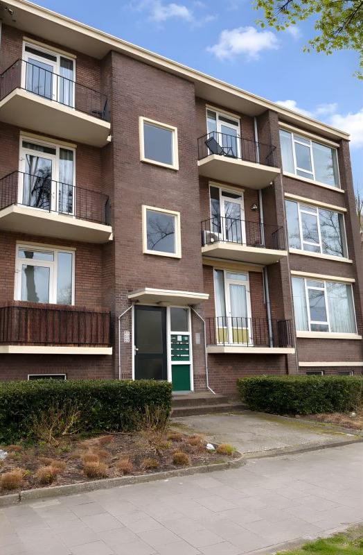 Woning aan de Karel de Grotelaan te Eindhoven