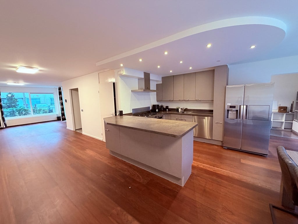 Bertus Aafjeslaan 37