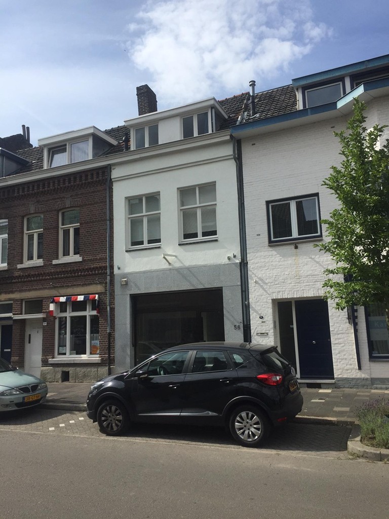 Woning aan de Glacisweg te Maastricht