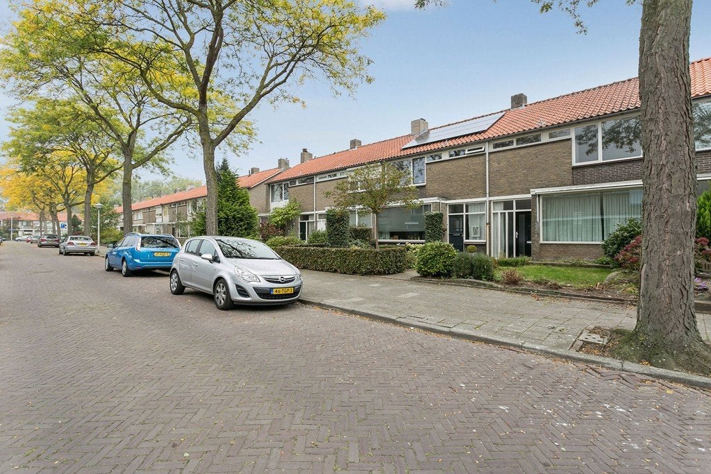Woning in Eindhoven - van Aitzemastraat