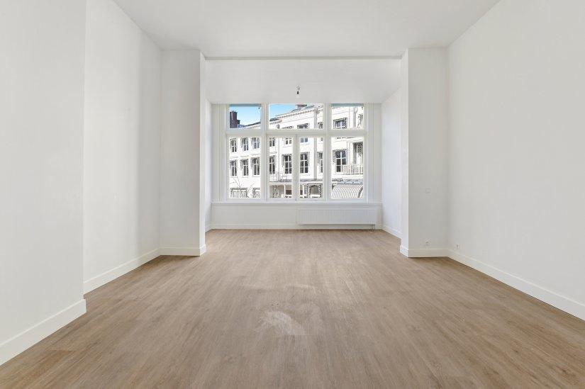 Woning aan de Laan van Meerdervoort te Den Haag