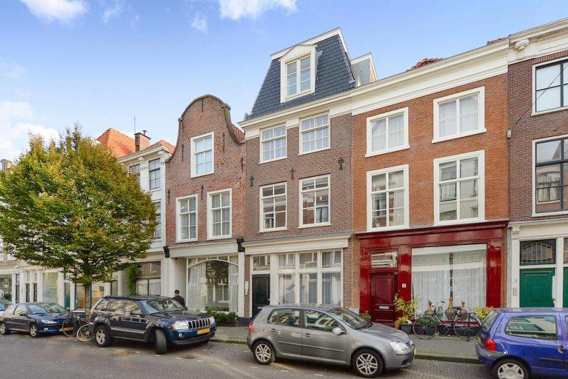 Woning aan de Herderinnestraat te Den Haag