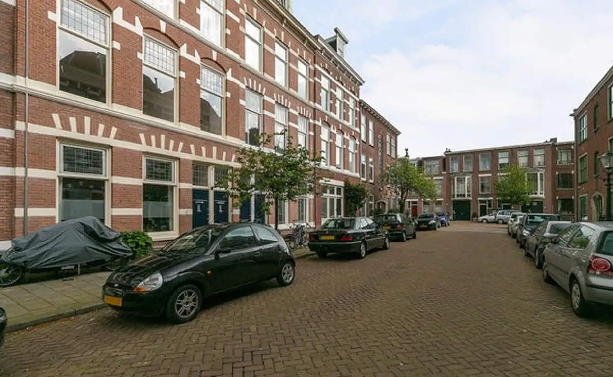 Foto #1 Huurwoning Rijklof van Goensstraat Den Haag