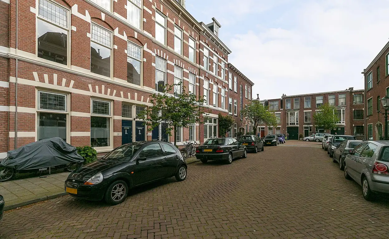Foto #1 Huurwoning Rijklof van Goensstraat Den Haag
