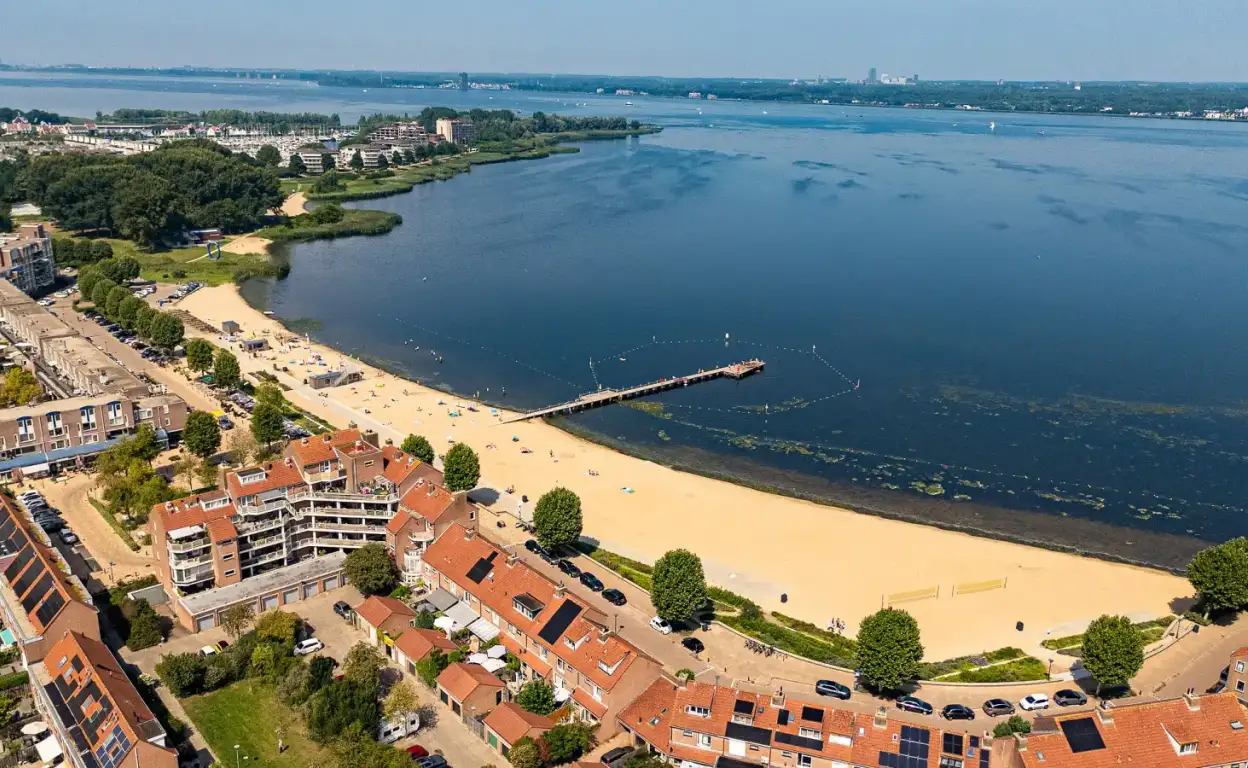 Foto #2 Appartement Zomerkade Huizen