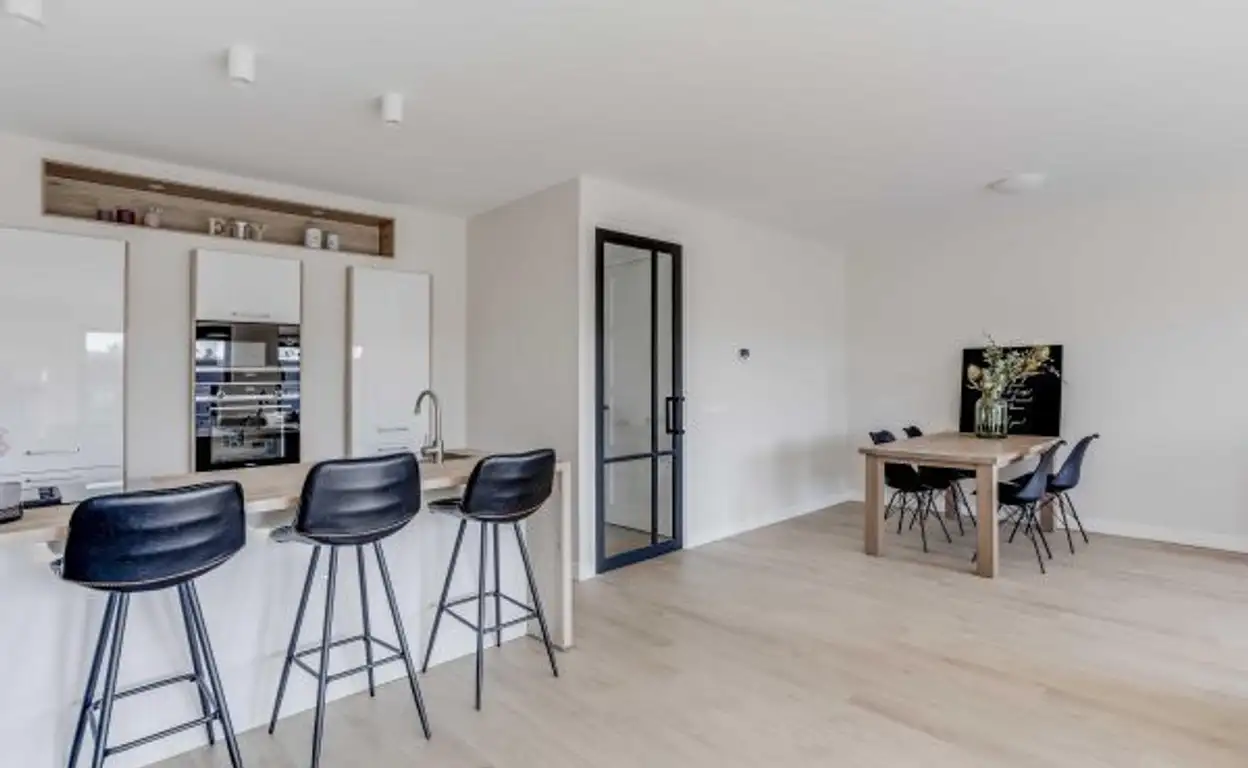 Foto #1 Appartement Emmastraat Rozenburg