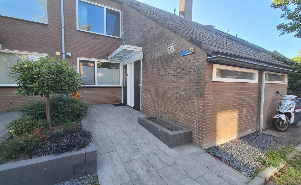 Foto #0 Huurwoning Noten-bogerd Hendrik-Ido-Ambacht