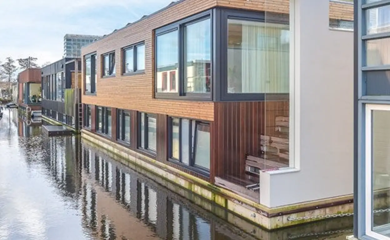 Foto #1 Huurwoning IJsbaanpad Amsterdam