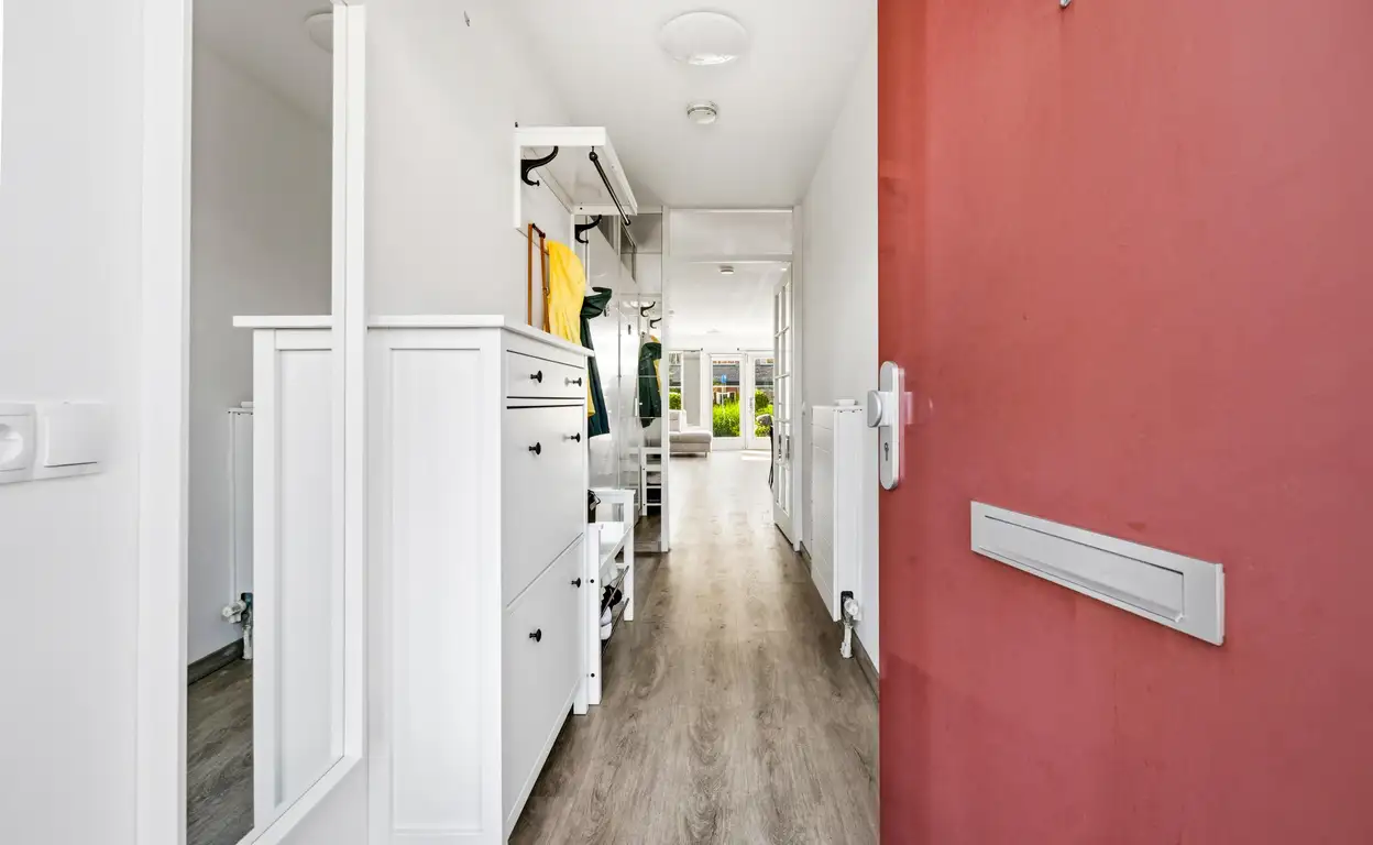 Foto #2 Huurwoning Oeverwallaan Den Haag