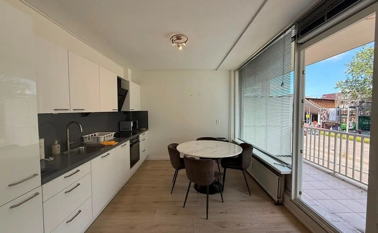 Foto #4 Appartement Mr. F.A. van Hallweg Amstelveen