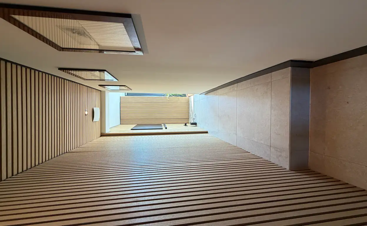Foto #2 Huurwoning Europaplein Amsterdam