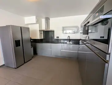 Foto #1 Appartement Vollenhoveschans Almere