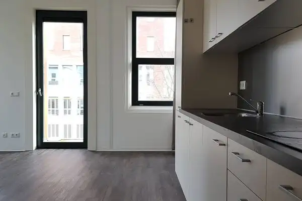 Foto #1 Studio Naritaweg Amsterdam