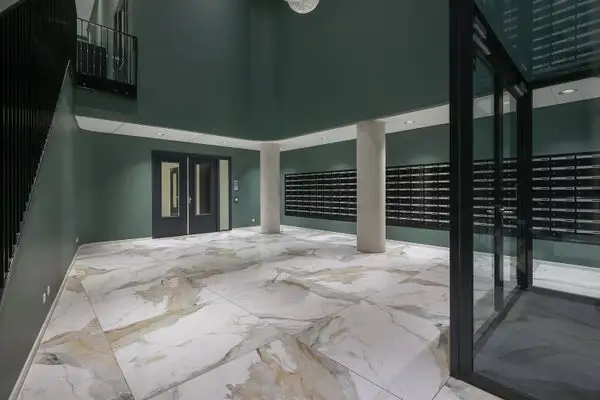 Foto #1 Appartement Bijlmerplein Amsterdam