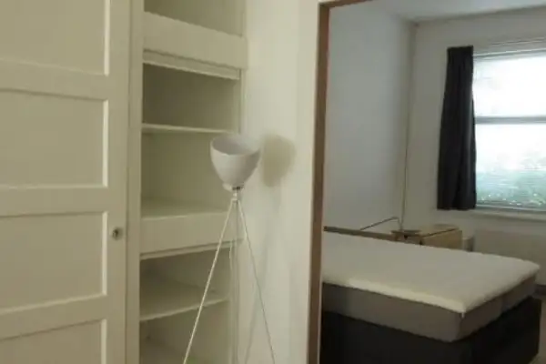 Foto #12 Appartement Postjeskade Amsterdam