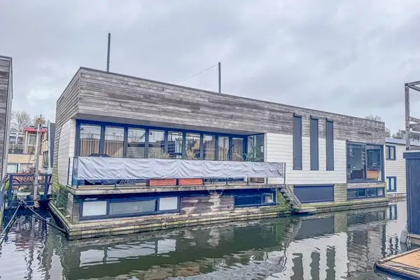 Foto #0 Huurwoning IJsbaanpad Amsterdam