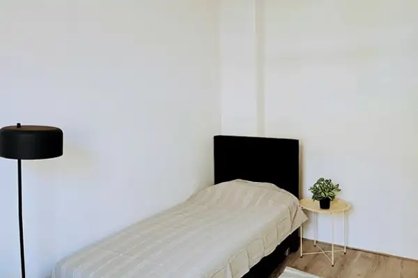 Foto #0 Appartement Strevelsweg Rotterdam