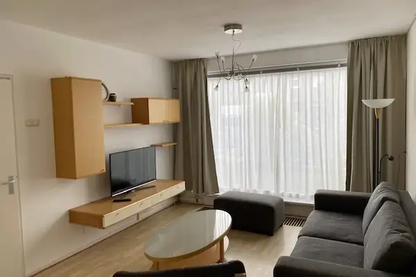 Foto #2 Huurwoning Van der Leeklaan Amstelveen