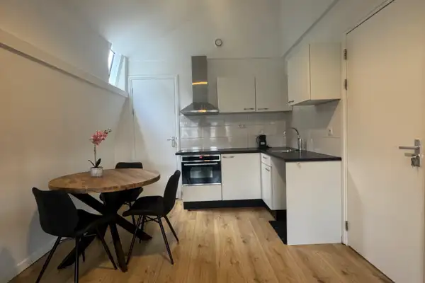 Foto #8 Huurwoning Middellandplein Rotterdam