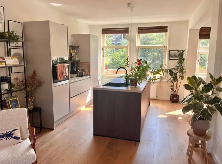 Foto #0 Appartement Mezenstraat Amsterdam