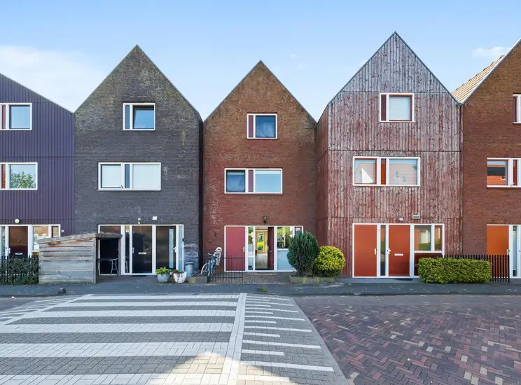 Foto #0 Huurwoning Oeverwallaan Den Haag