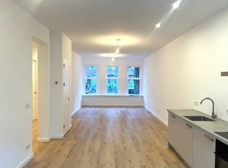 Foto #0 Appartement Haarlemmermeerstraat Amsterdam
