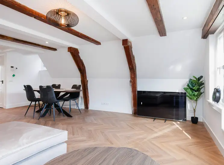 Foto #0 Appartement Nieuwezijds Voorburgwal Amsterdam