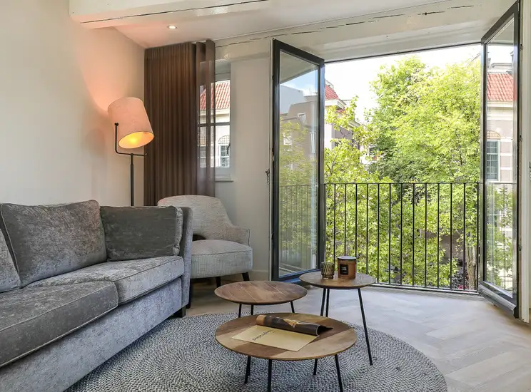 Foto #0 Appartement Nieuwezijds Voorburgwal Amsterdam