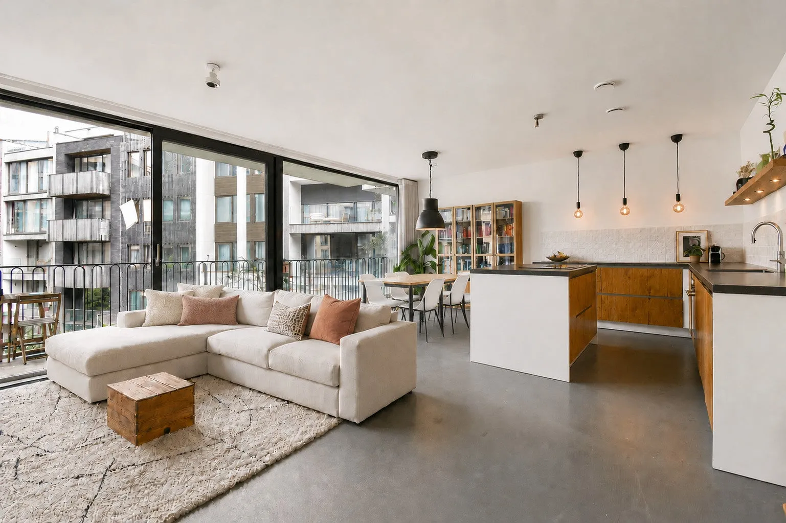 Foto #0 Appartement Lindenhoevestraat Amsterdam