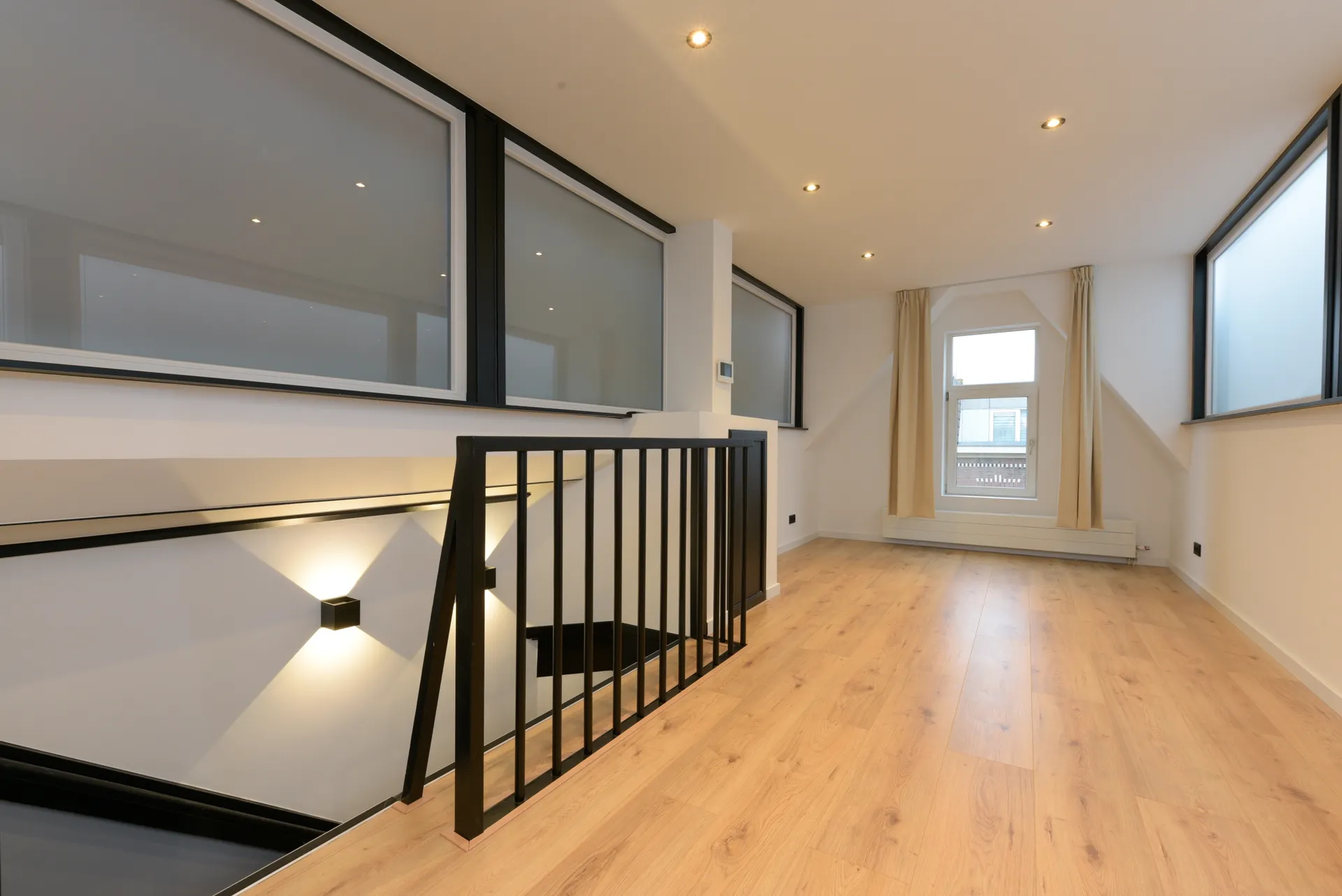 Foto #1 Appartement Van Heusdestraat Rotterdam