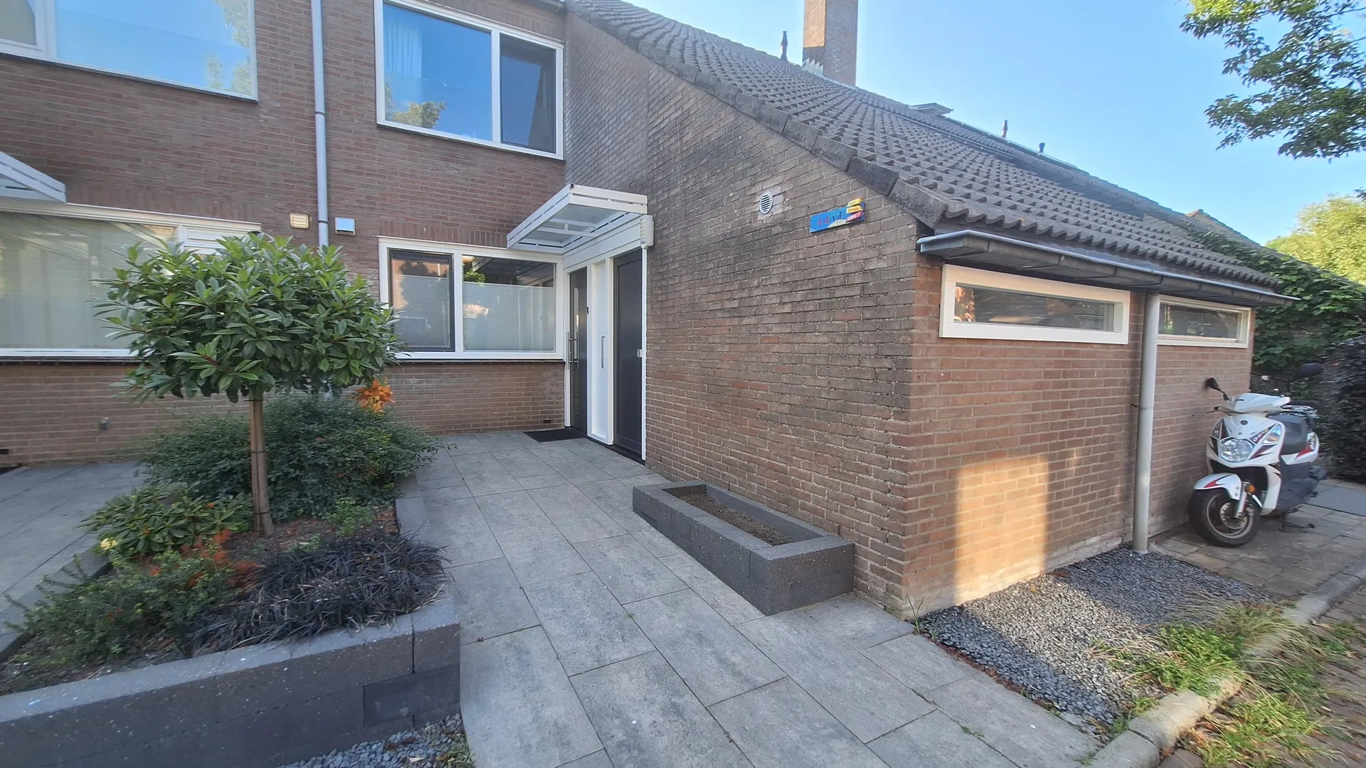Foto #0 Huurwoning Noten-bogerd Hendrik-Ido-Ambacht