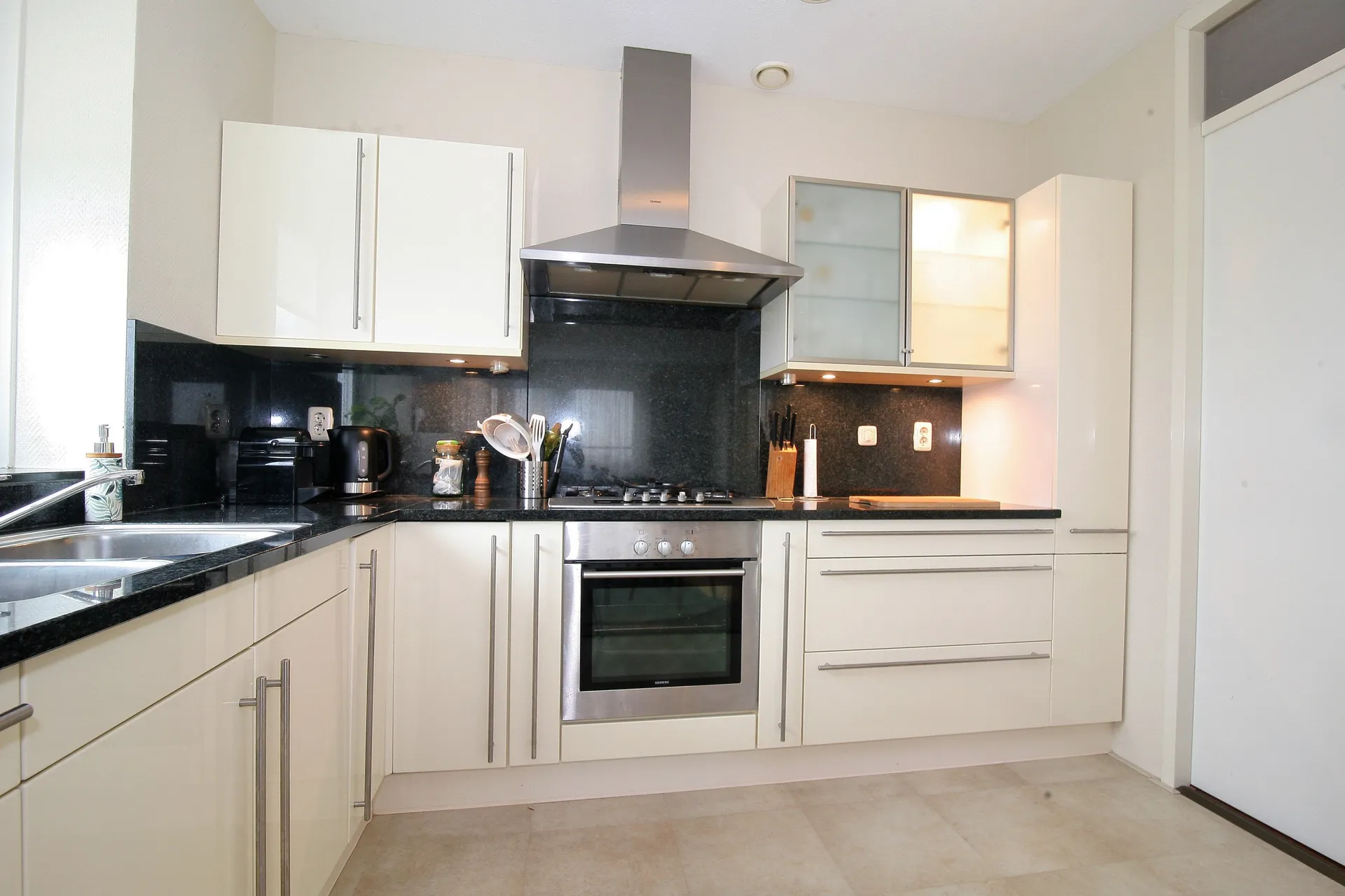 Foto #4 Appartement Vriezenveenstraat Den Haag