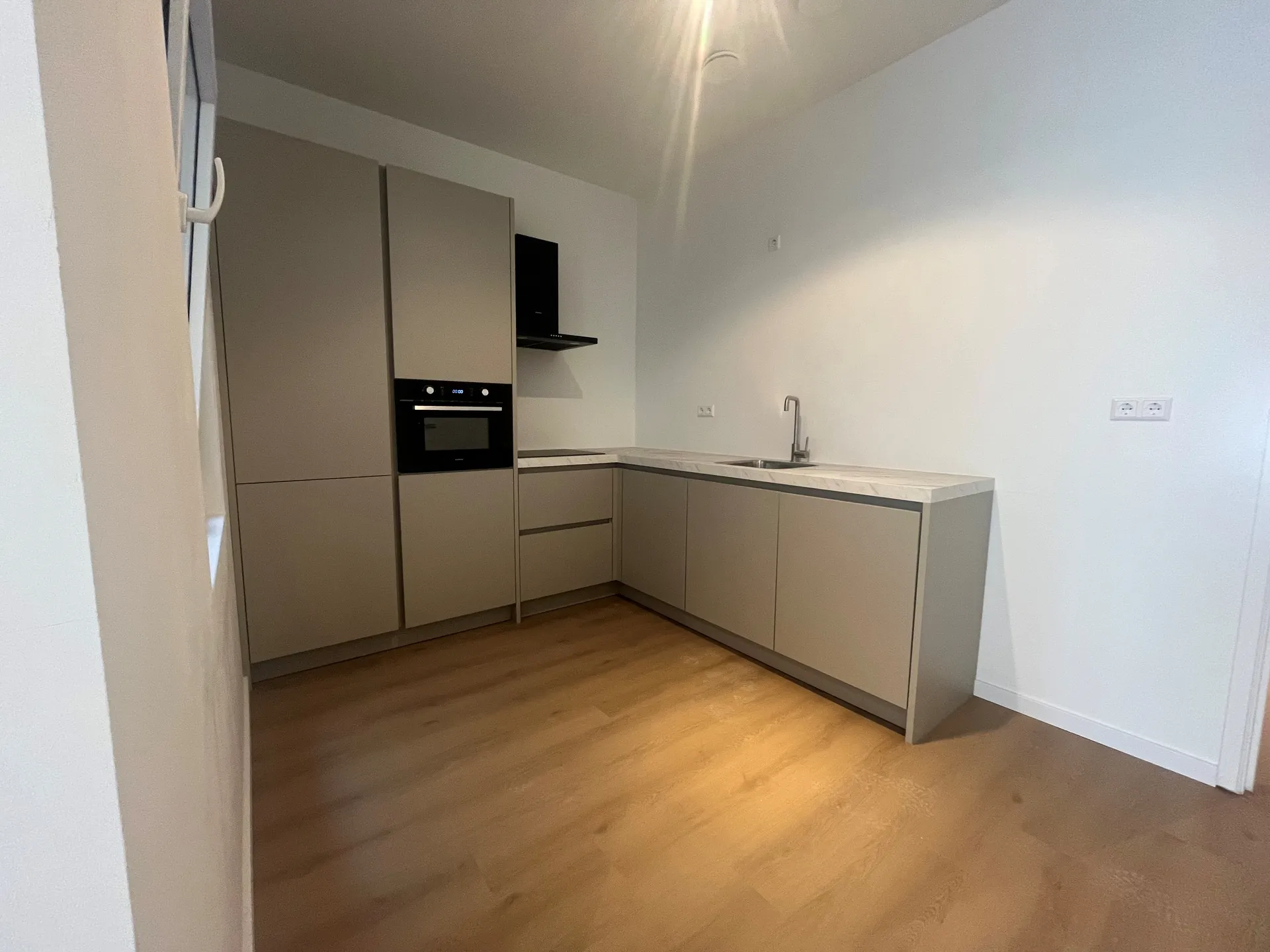 Foto #4 Appartement 's-Gravendijkwal Rotterdam