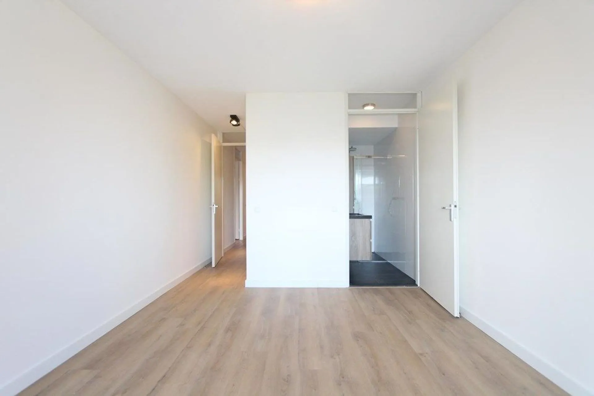 Foto #9 Appartement Leeuwendalersweg Amsterdam