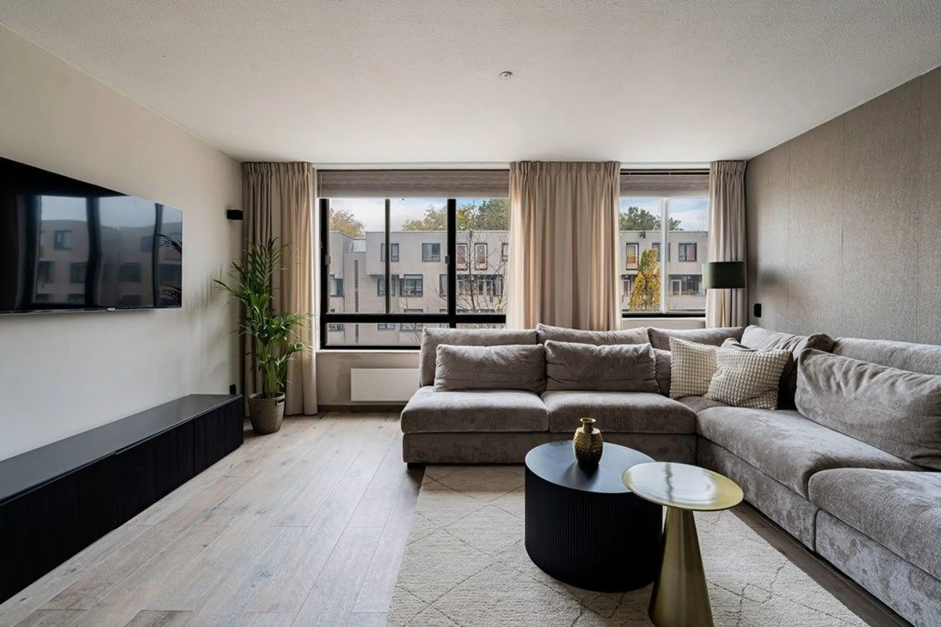 Foto #1 Appartement Barbusselaan Amsterdam