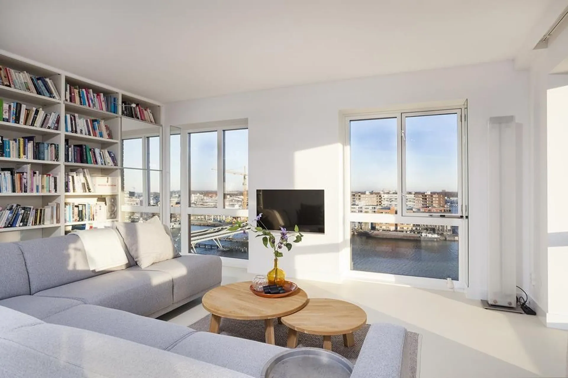 Foto #1 Appartement Veembroederhof Amsterdam